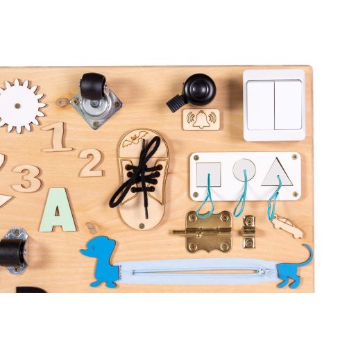 Moni Toys Montessori matatófal közép 50x37,5cm órás, fiús