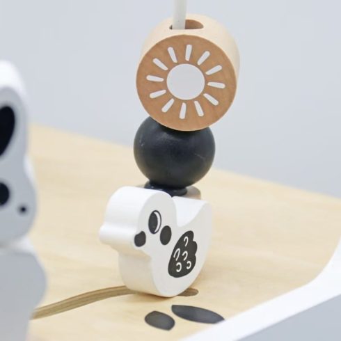 MONI fa járássegítő kocka